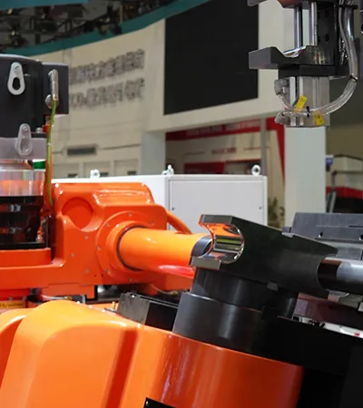 Mesin Pembengkok Tabung CNC (Tube Bending)